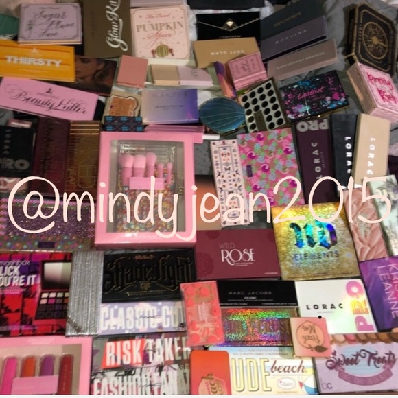 🔥ONLY 2 left!!! “5-$28” Mystery Beauty Box!! - Picture 8 of 10